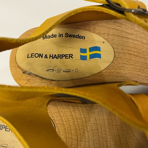 Leon and Harper Stockholm Leather Clogs. 39 - Picture 4 of 7